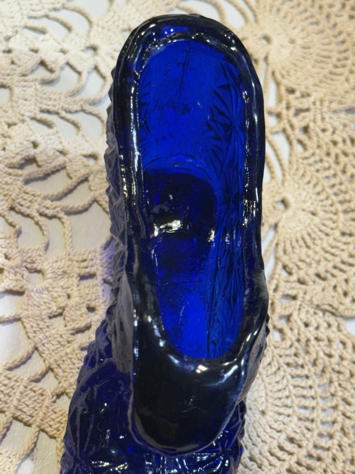 Fenton Queen Kitten Slipper White Milk and Cobalt Glass Daisy & Button Pair Of 2