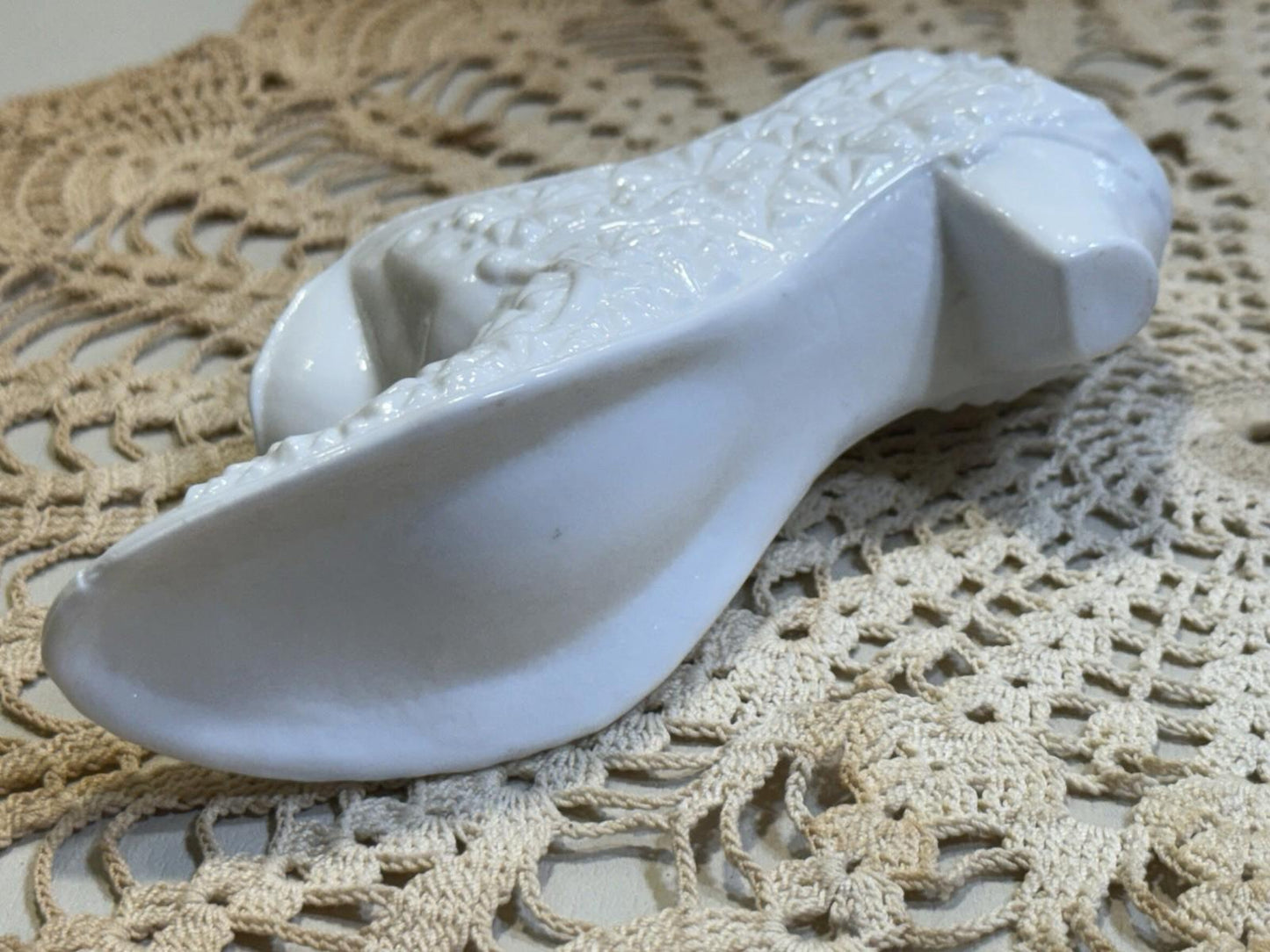 Fenton Queen Kitten Slipper White Milk and Cobalt Glass Daisy & Button Pair Of 2