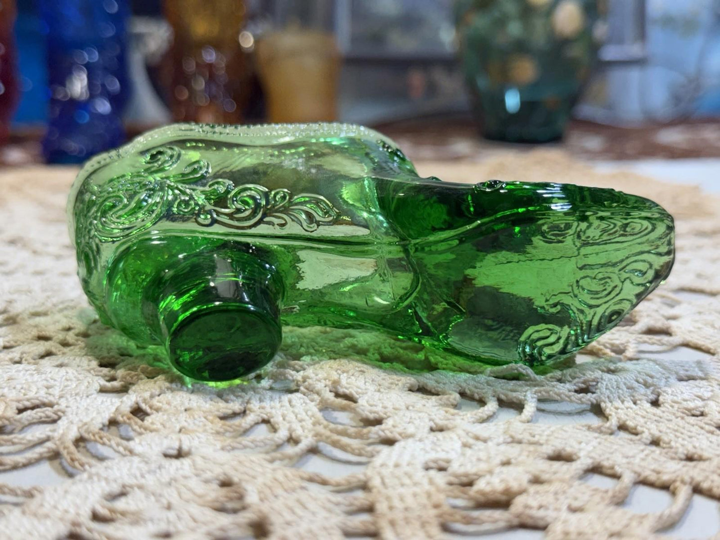 Vintage Mosser Victorian Style Green Miniature Glass Shoe Front Bow & Scrolls