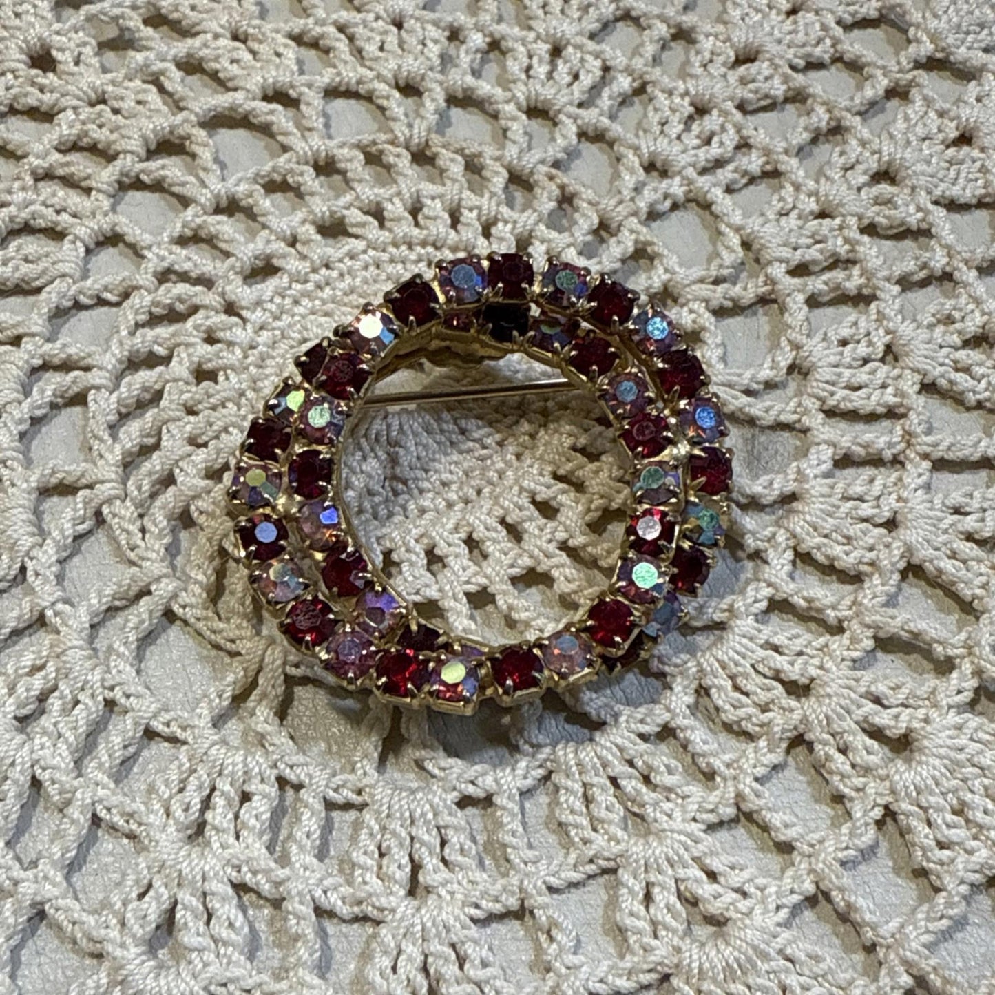 Vintage Double Ring Circle Red & Pink Aurora Borealis Rhinestone Pin Brooch 1 In