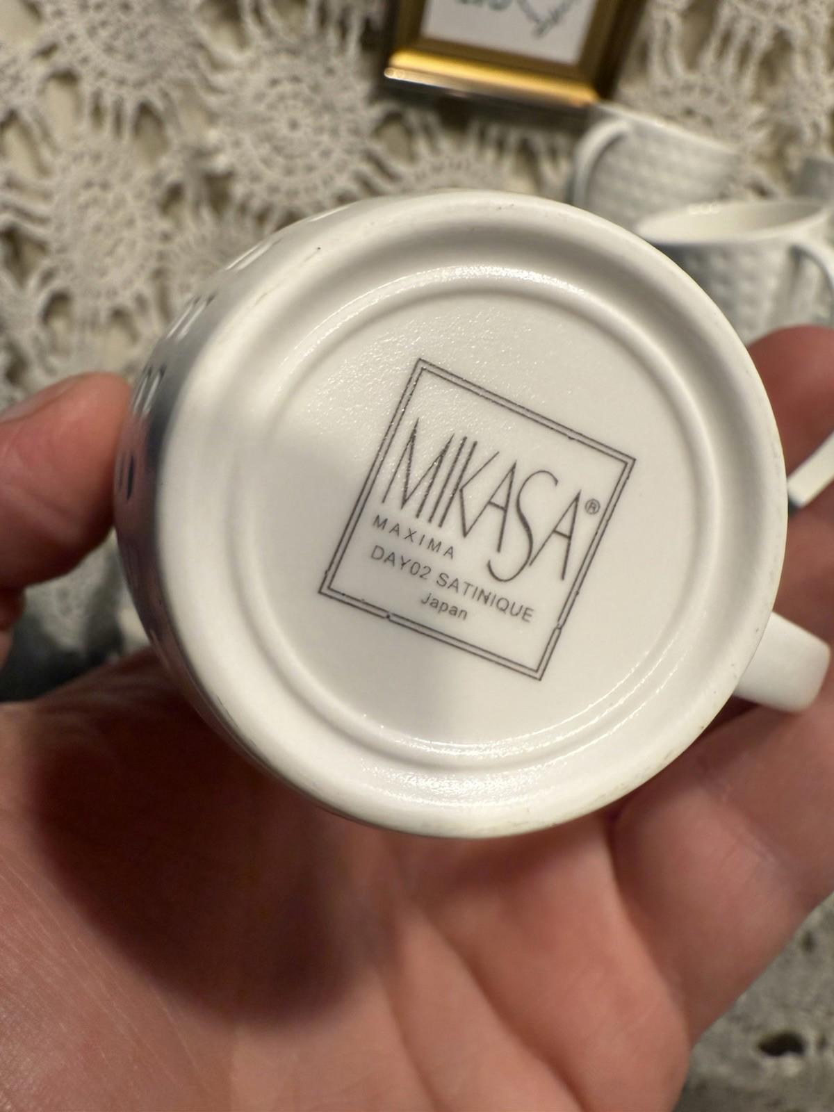 Mikasa Maxima Day02 Demitasse Cups Set of 8 Satin Finish Japan Satinique White