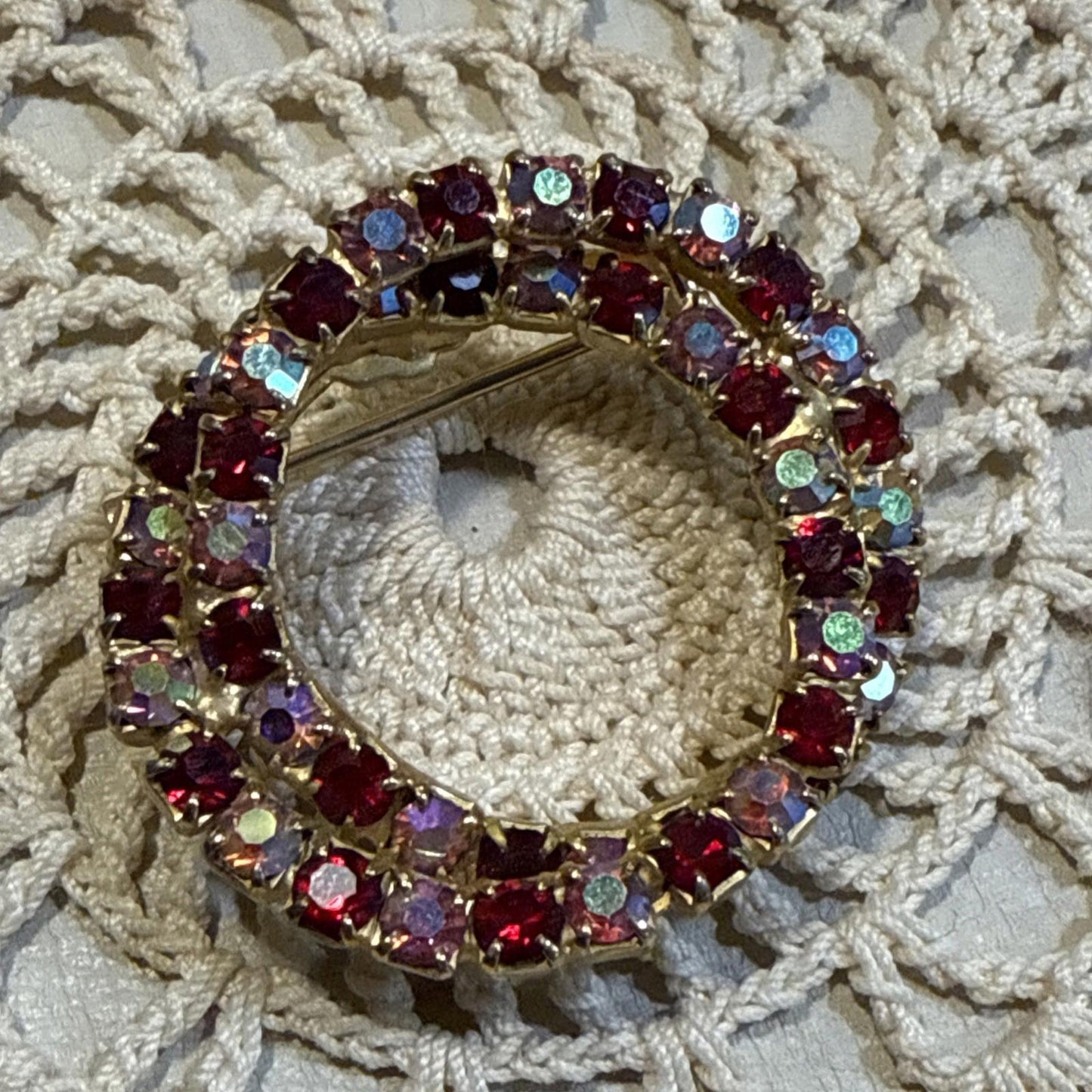 Vintage Double Ring Circle Red & Pink Aurora Borealis Rhinestone Pin Brooch 1 In