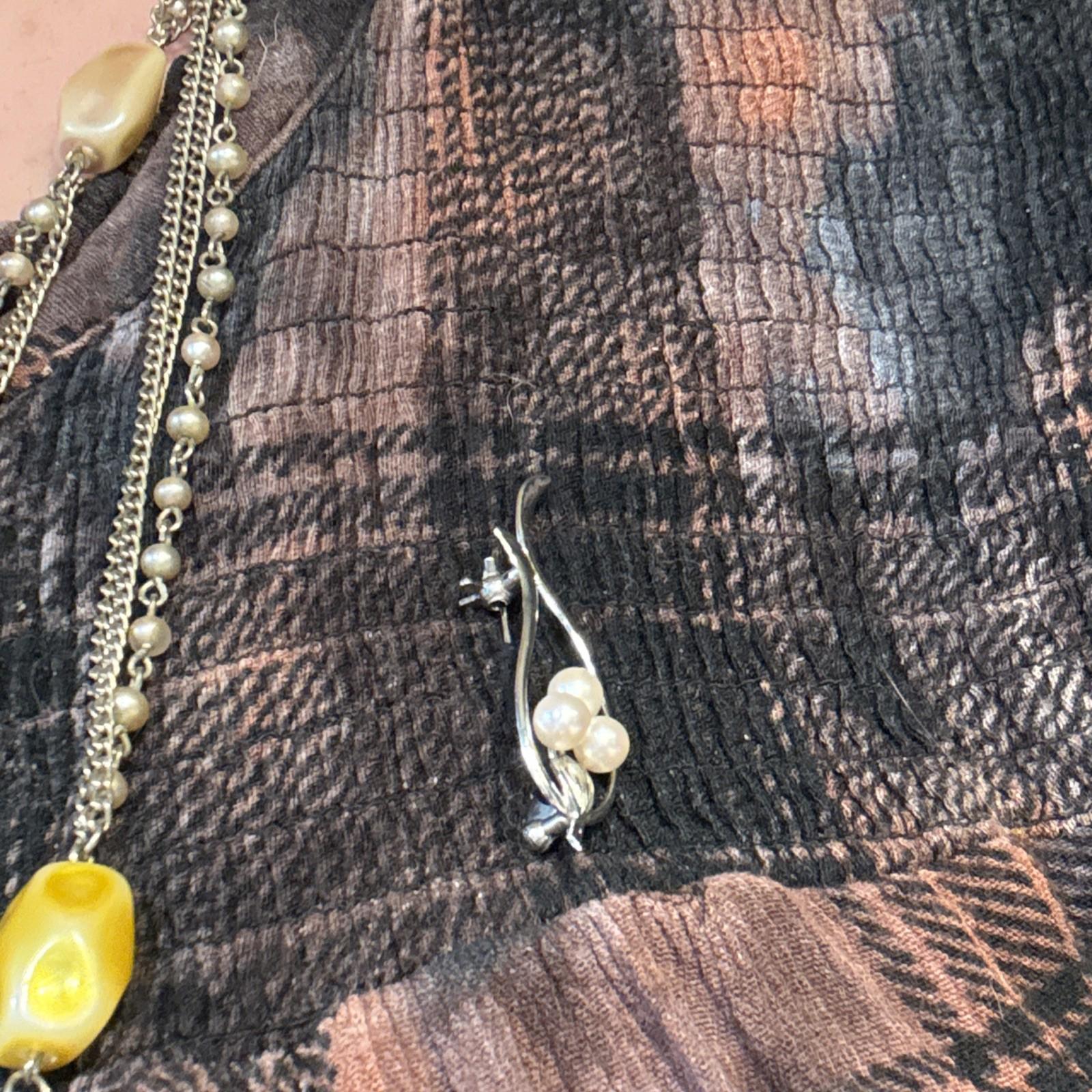 Vintage Pearls with Leaf Sterling Silver 925 Brooch Pin