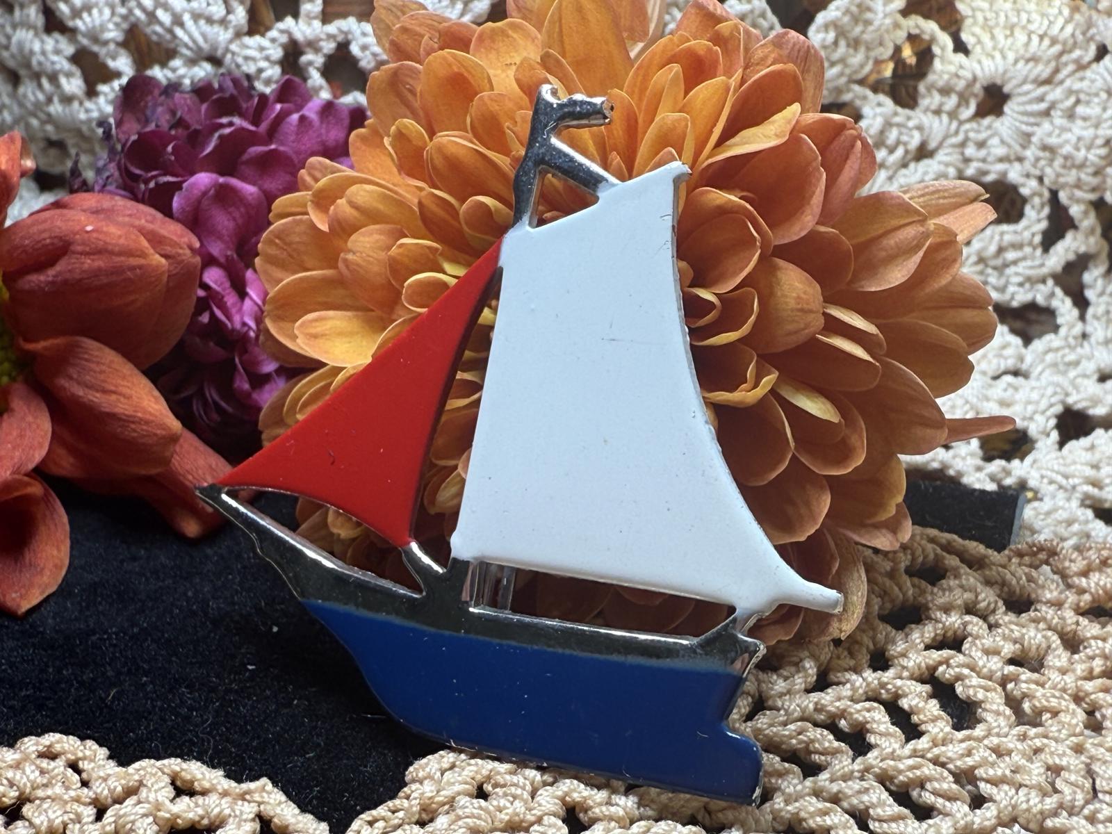 Small Red White & Blue Enamel Patriotic SIlvertone Sailboat Brooch Pin