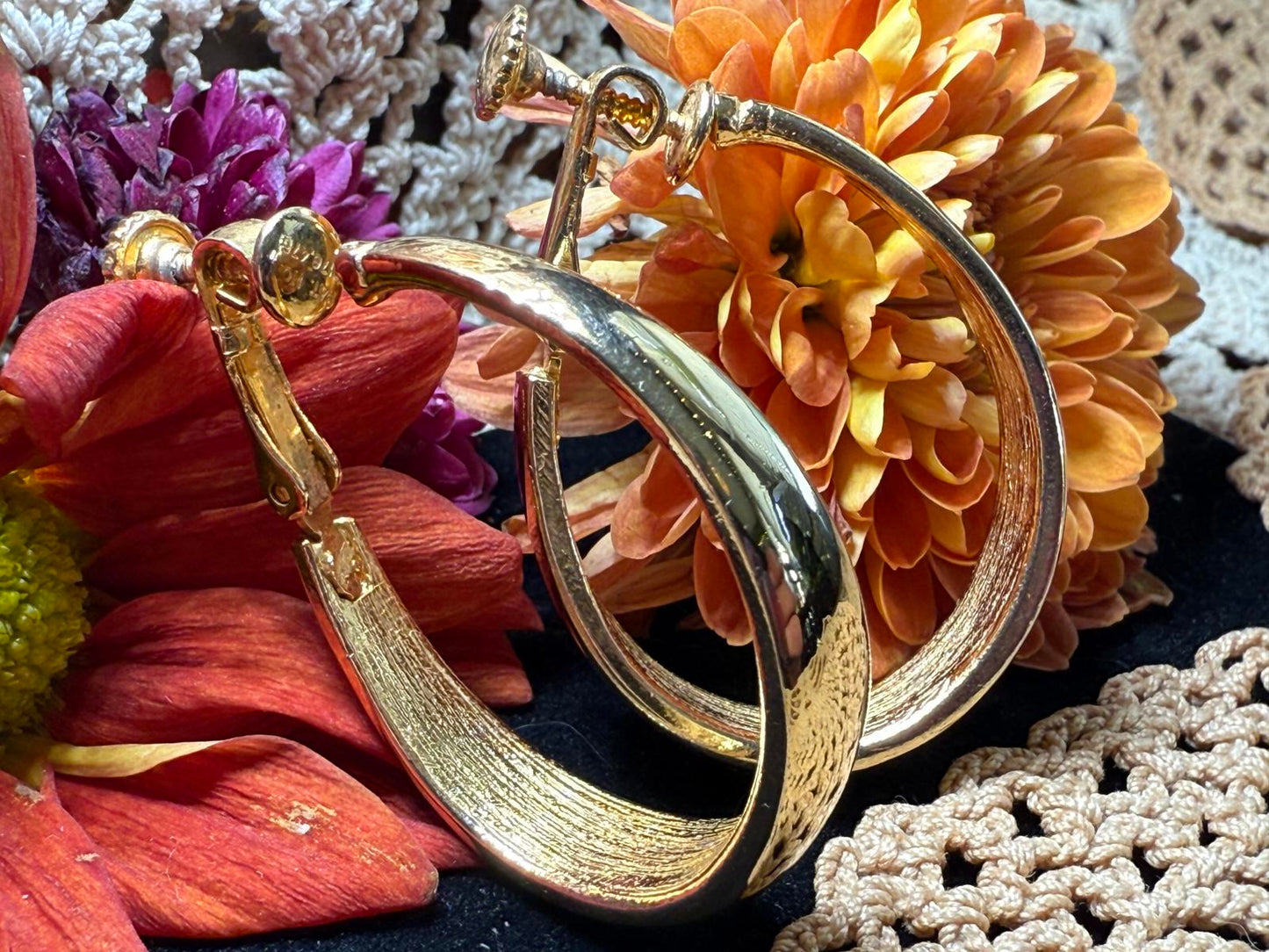 Vintage Gold Tone Hoop Screw Back Clip On Large Earrings