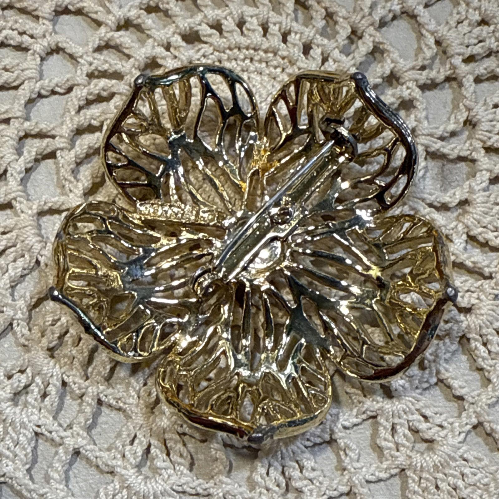 Gerry Vintage Signed Large Ornate Flower Brooch Gold Tone