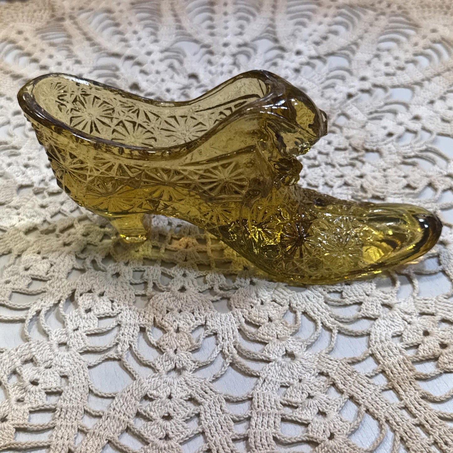 Fenton Cat Head Daisy & Button Amber Glass Shoe Art Glass Paperweight Yellow