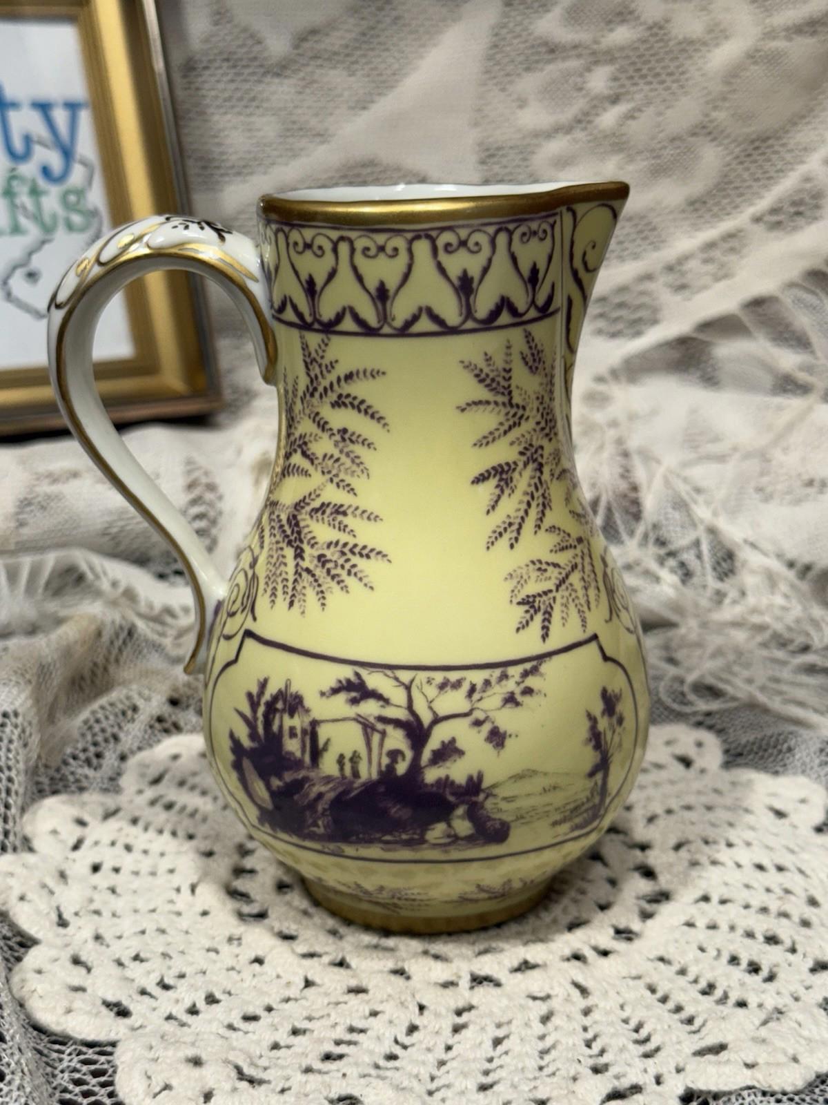 The Franklin Mint Creamer / pitcher 1989 porcelain gilt Vintage