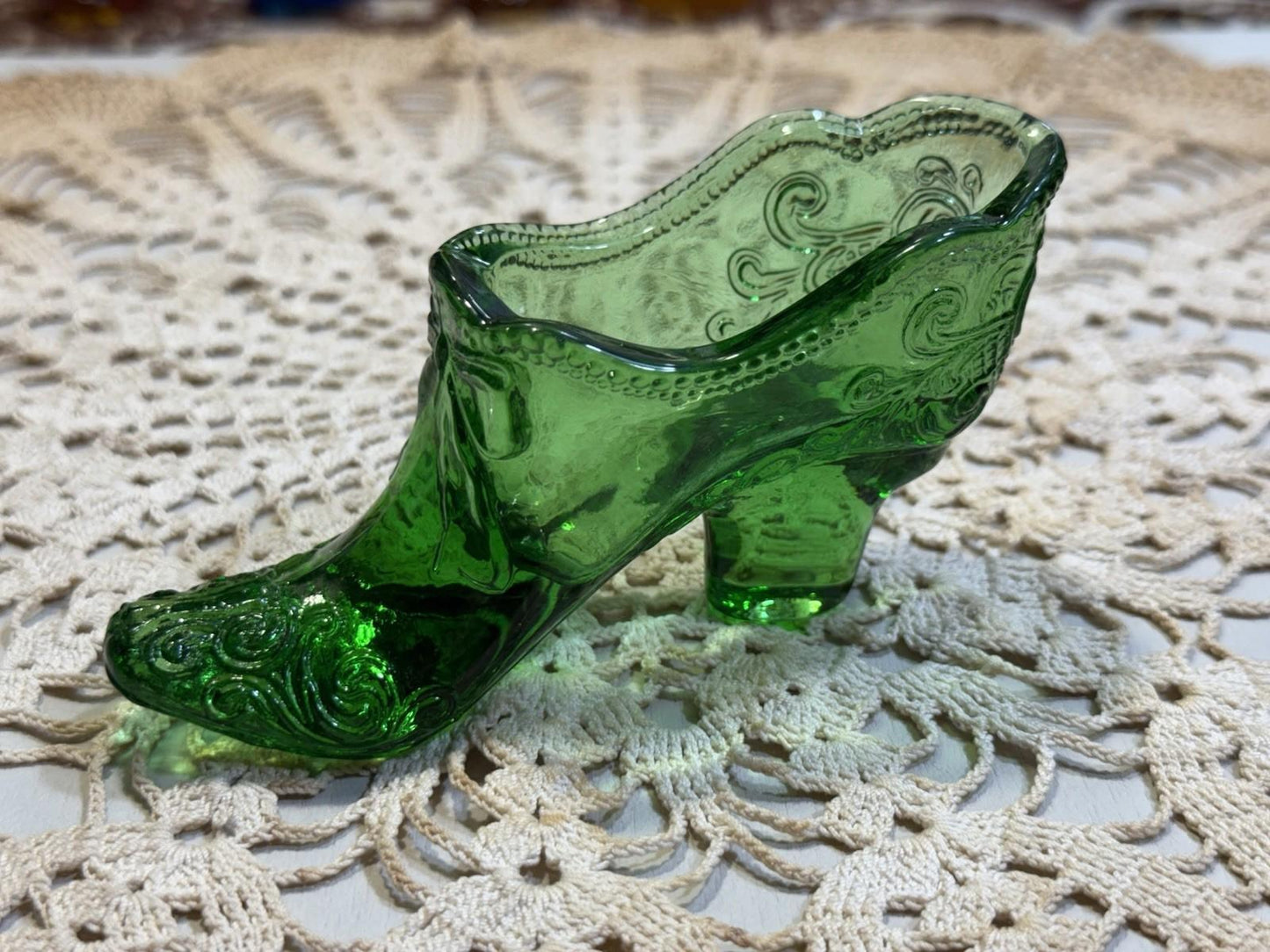 Vintage Mosser Victorian Style Green Miniature Glass Shoe Front Bow & Scrolls