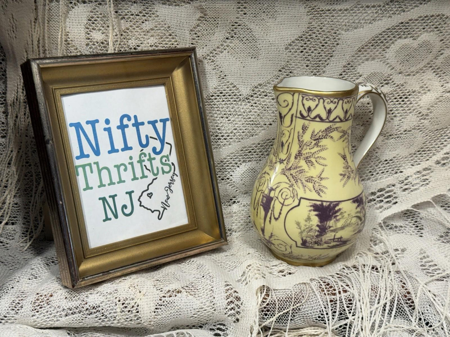 The Franklin Mint Creamer / pitcher 1989 porcelain gilt Vintage