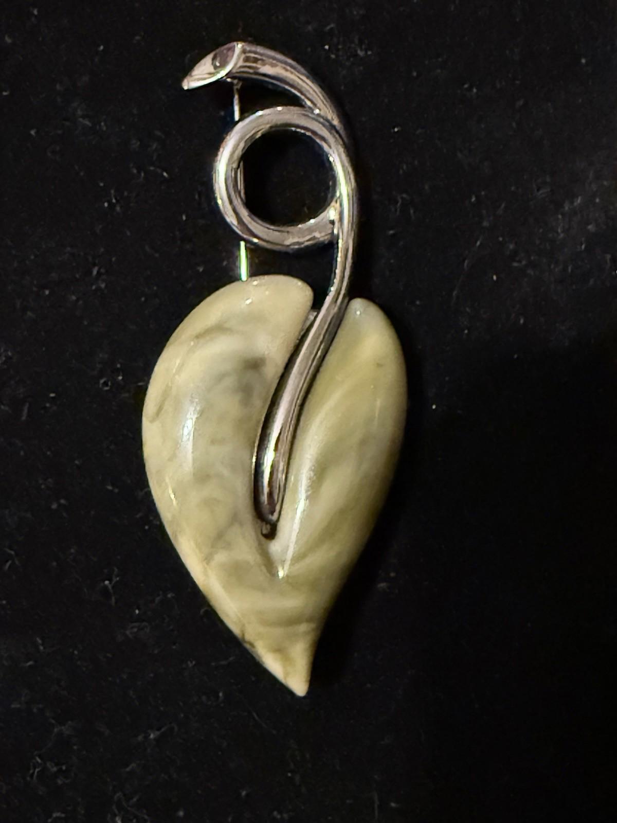 Vintage Liz Claiborne Green Brooch Pin