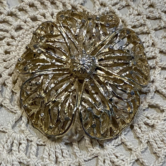 Gerry Vintage Signed Large Ornate Flower Brooch Gold Tone