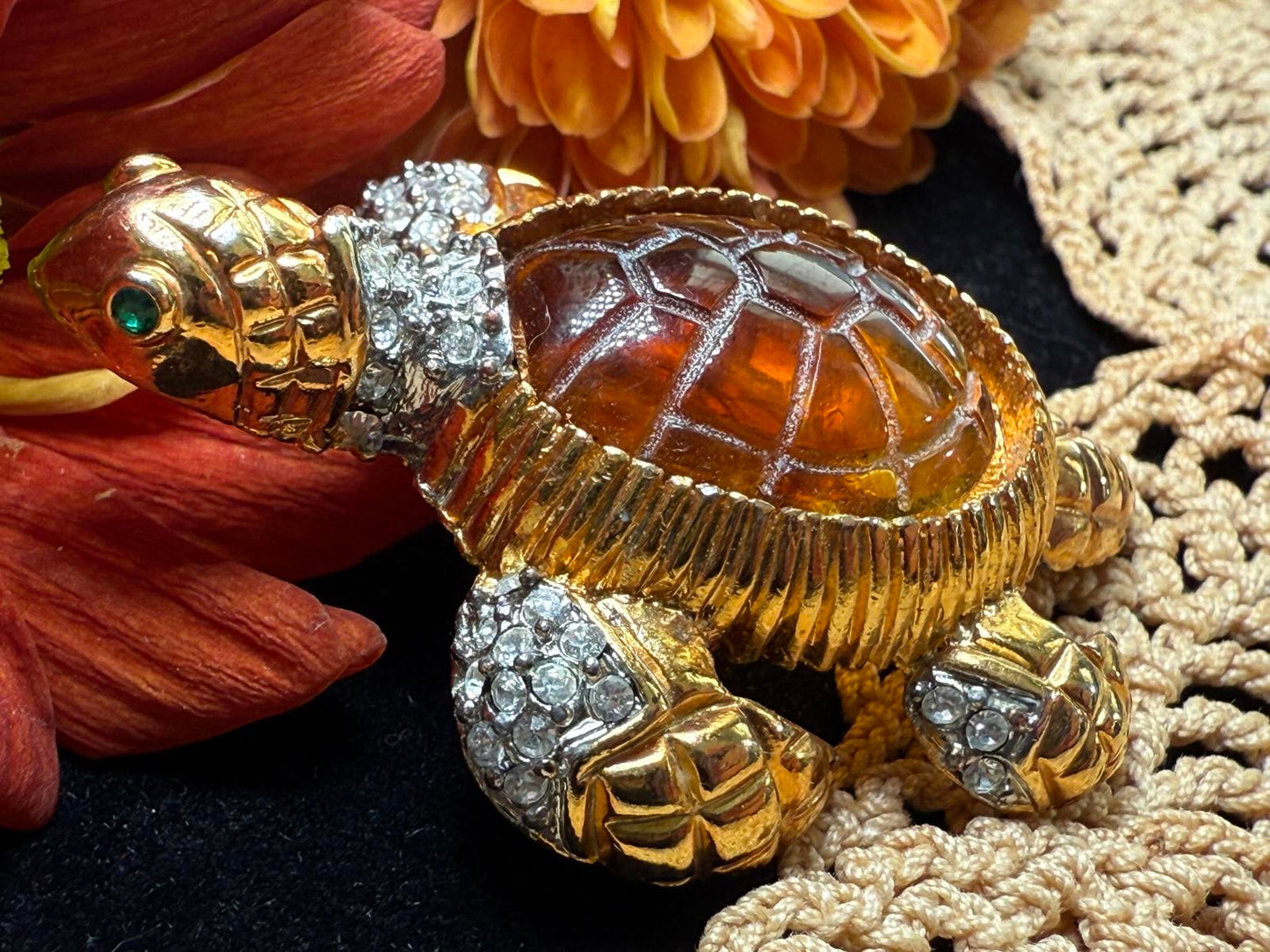 Multicolored Sea Turtle Brooch Jeweled Rhinestone Gold Tone Amber Lucite Belly
