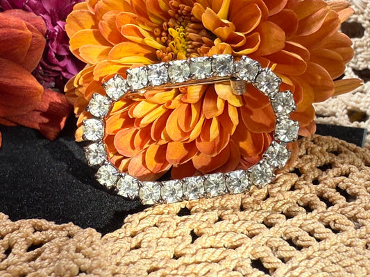 Vintage Rhinestone Oval Brooch Pin silver tone